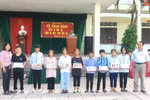 Sau phản ánh của Tạp chí, trường học ở Quỳnh Lưu bàn giao máy tính bảng cho HS