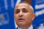 Chủ tịch Quốc hội Armenia Ovik Abramyan từ chức