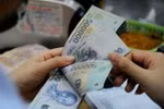 Tết đến, giáo viên chỉ mong đừng bị trừ lương "tự nguyện" đã mừng lắm rồi!