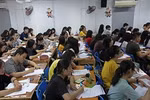 Không dùng chiêu trò, nhiều giáo viên khó kéo được học sinh đến nhà học thêm