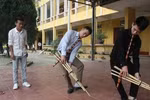 Chuyện thầy giáo Nùng giữa rẻo cao mây trắng, yêu học trò bằng tình người anh cả
