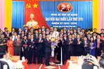 Người nhà làm quan, họ hàng làm loạn?