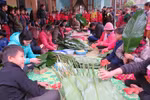 Hình ảnh học trò vùng cao, tự tay làm cỗ Tết