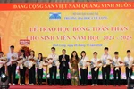Trường Đại học Cửu Long tặng 46 suất học bổng toàn phần cho tân SV dân tộc Khmer
