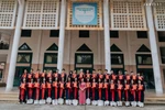 Lớp chuyên Anh tại Hà Nội có một thủ khoa toàn quốc, một á khoa và nhiều điểm 10