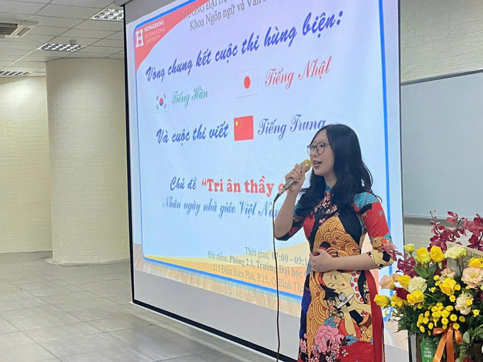 An Khương từng đoạt giải Nhì trong cuộc thi hùng biện tiếng Nhật với chủ đề ‘Tri ân thầy cô’ nhân dịp kỷ niệm ngày Nhà giáo Việt Nam 20/11, do Khoa Ngôn ngữ và Văn hóa Quốc tế tổ chức. Ảnh: NVCC dat-giai-nhi-cuoc-thi-hung-bien-tieng-nhat-ngay-nha-giao-viet-nam-nam-2023.jpg