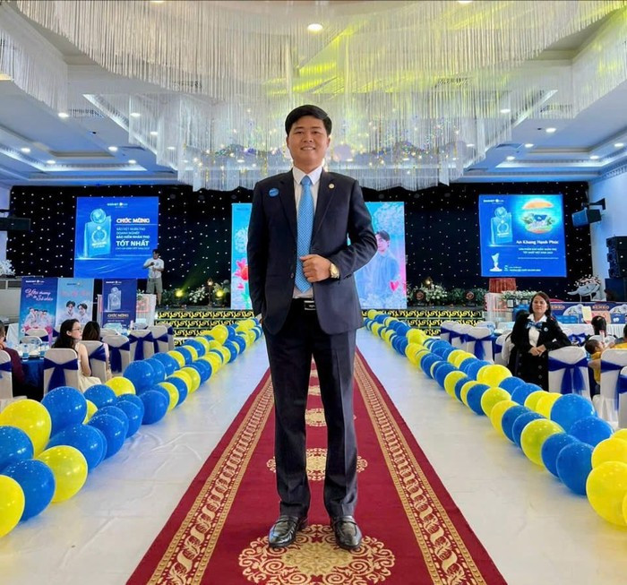 Thầy Chẩu Văn Trường - Giáo viên dạy Tin học, Trường Tiểu học và Trung học cơ sở Trương Định (xã Đắk Ơ, tỉnh Đồng Nai). Ảnh: NVCC z6247745022777-b0490be88d63359dc4827dd4dc23283c-9256-2696.jpg