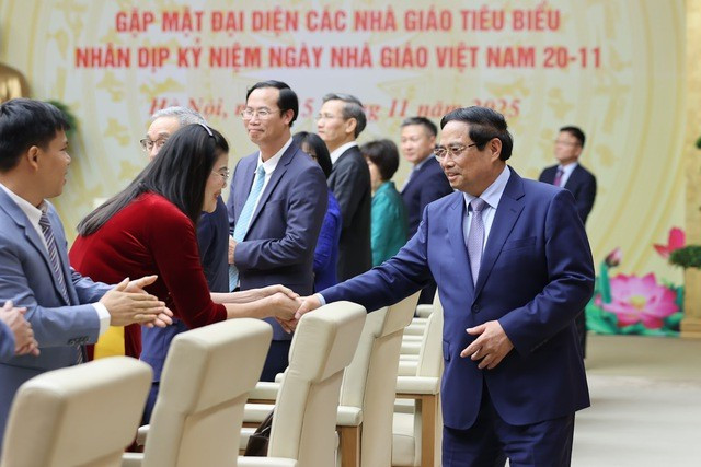 Đảng, Nhà nước và Chính phủ luôn dành sự quan tâm đặc biệt đối với đội ngũ nhà giáo, lực lượng quyết định sự thành công của nền giáo dục. Ảnh: VGP/Nhật Bắc