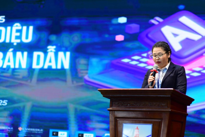 Thạc sĩ Nguyễn Thị Minh Thuý - Hiệu trưởng Trường Trung học cơ sở và Trung học phổ thông Nguyễn Siêu (phường Yên Hòa, Hà Nội). Ảnh: Phương Thảo pttt-min-4264-2924.jpg