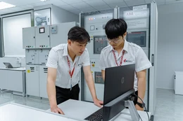 Bổ nhiệm Bí thư kiêm hiệu trưởng - chức danh "hai" trong "một" cần tuân thủ tuyệt đối Quy định 377