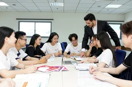 Trường ĐH khó thu hút GS, PGS ở nước ngoài vì khi về nước phải xét lại học hàm