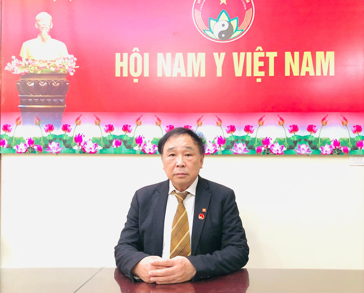 gs-truong-viet-binh.jpg