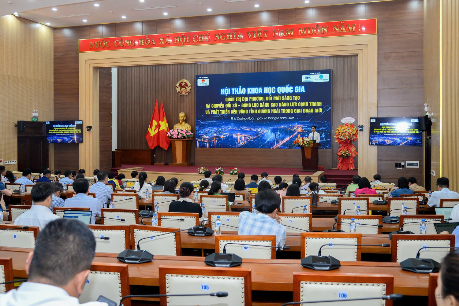 tham-luan-2.jpg