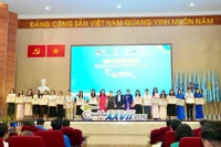 Nhóm SV Trường Đại học Hòa Bình đoạt giải tại Giải thưởng Euréka 2025 với đề tài về dược liệu