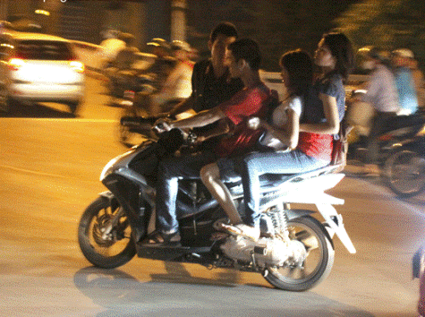 Việc tuần tra, kiểm tra, kiểm soát của lực lượng chức năng trong thời gian qua đã nhận được sự đồng tình ủng hộ rất lớn của nhân dân. Việc tuần tra, kiểm tra, kiểm soát của lực lượng chức năng trong thời gian qua đã nhận được sự đồng tình ủng hộ rất lớn của nhân dân.