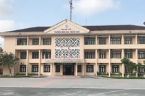 Học viên nộp học phí qua TK cá nhân: Trường ĐH Ngoại ngữ Huế có thêm phản hồi