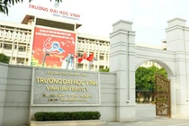 ĐH Vinh lập hội đồng kỷ luật sau khi 2 SV nữ "tố" bị cán bộ nhà trường gạ gẫm