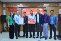 Trao tặng tại Sở Giáo dục và Đào tạo tỉnh Bắc Ninh.