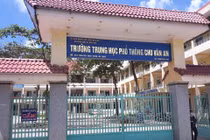 Cán bộ THPT Chu Văn An tâm tư không rõ nguyên nhân bị hạ xếp loại: Lãnh đạo Sở GD&ĐT Đắk Lắk nói gì?