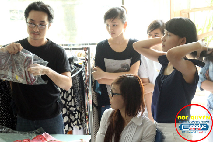 và tập trung nhìn hướng dẫn của nhà thiết kế... Trao giải Nữ sinh trong mơ mở màn 1 tuần hoạt động xã hội ý nghĩa // Lễ trao giải Nữ sinh trong mơ qua ảnh và tập trung nhìn hướng dẫn của nhà thiết kế... Trao giải Nữ sinh trong mơ mở màn 1 tuần hoạt động xã hội ý nghĩa // Lễ trao giải Nữ sinh trong mơ qua ảnh