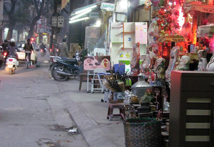 Đặc biệt là những đường có sản phẩm bán tập trung theo sản phẩm như đường La Thành. Đặc biệt là những đường có sản phẩm bán tập trung theo sản phẩm như đường La Thành.