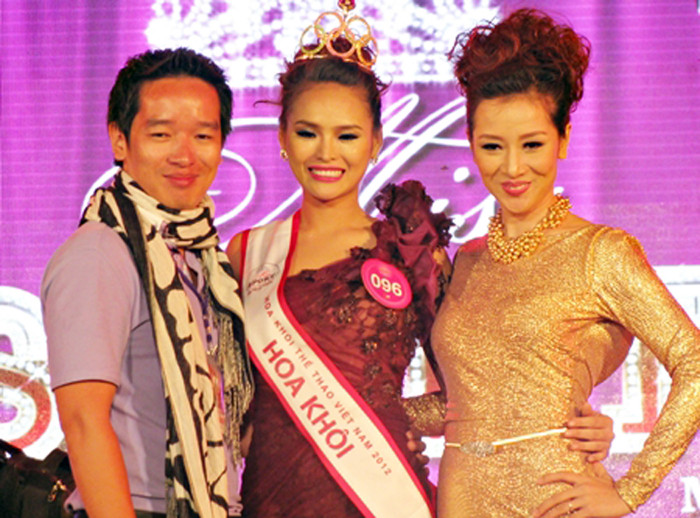 Người đẹp nở nụ cười hạnh phúc >> VẺ ĐẸP THÁNH THIỆN CỦA NỮ SINH ĐẠI HỌC KINH TẾ QUỐC DÂN >> NỤ CƯỜI TỎA SÁNG CỦA MISS NGÔI SAO BÍCH KHANH Người đẹp nở nụ cười hạnh phúc >> VẺ ĐẸP THÁNH THIỆN CỦA NỮ SINH ĐẠI HỌC KINH TẾ QUỐC DÂN >> NỤ CƯỜI TỎA SÁNG CỦA MISS NGÔI SAO BÍCH KHANH