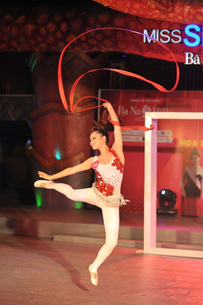 >> VẺ ĐẸP THÁNH THIỆN CỦA NỮ SINH ĐẠI HỌC KINH TẾ QUỐC DÂN >> NỤ CƯỜI TỎA SÁNG CỦA MISS NGÔI SAO BÍCH KHANH >> VẺ ĐẸP THÁNH THIỆN CỦA NỮ SINH ĐẠI HỌC KINH TẾ QUỐC DÂN >> NỤ CƯỜI TỎA SÁNG CỦA MISS NGÔI SAO BÍCH KHANH