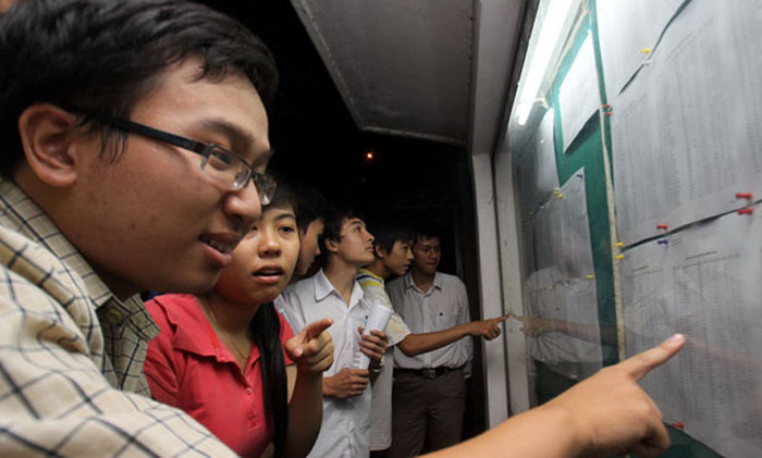 Trong 3.885 bài thi của trường, chỉ có 4 bài thi bị điểm 0. Ảnh: Tuổi trẻ Trong 3.885 bài thi của trường, chỉ có 4 bài thi bị điểm 0. Ảnh: Tuổi trẻ