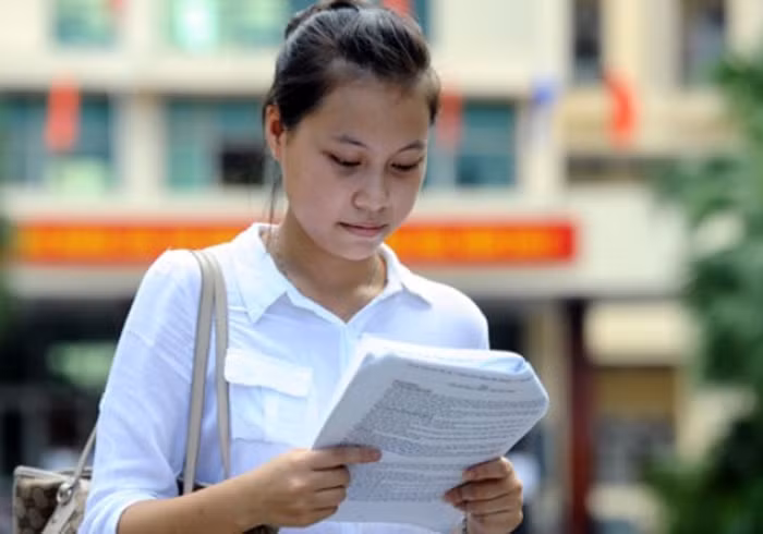 Để đạt được học bổng của các trường, đến học sinh giỏi cũng phải ngả mũ quay đi vì khó mà giành được. Ảnh minh họa, nguồn Internet