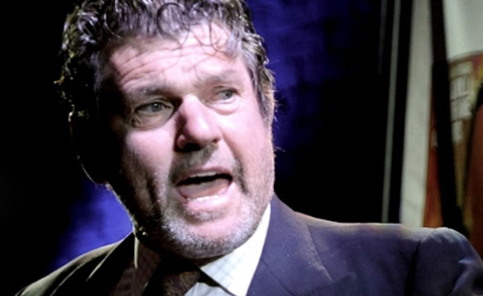 Jann Wenner sinh ngày 07/01/1946 tại New York City. Năm 1964, Wenner tốt nghiệp phổ thông rồi bị ĐH Harvard khước từ. Ba năm sau, ông bỏ ngang Đại học California-Berkeley và thành lập Rolling Stone với sự hỗ trợ của nhà phê bình âm nhạc Ralph J. Gleason. >> NHỮNG NGƯỜI NỔI TIẾNG TỪNG TRƯỢT ĐẠI HỌC (P1) >>> NHỮNG HOTGIRL TỪNG THI ĐỖ THỦ KHOA ĐẠI HỌC Jann Wenner sinh ngày 07/01/1946 tại New York City. Năm 1964, Wenner tốt nghiệp phổ thông rồi bị ĐH Harvard khước từ. Ba năm sau, ông bỏ ngang Đại học California-Berkeley và thành lập Rolling Stone với sự hỗ trợ của nhà phê bình âm nhạc Ralph J. Gleason. >> NHỮNG NGƯỜI NỔI TIẾNG TỪNG TRƯỢT ĐẠI HỌC (P1) >>> NHỮNG HOTGIRL TỪNG THI ĐỖ THỦ KHOA ĐẠI HỌC