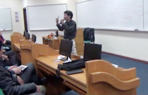 Những lời lẽ Tiến sĩ Lê Thẩm Dương dùng khi đứng trên bục giảng gây nhiều bức xúc cho giảng viên, sinh viên của một số trường đại học. Những lời lẽ Tiến sĩ Lê Thẩm Dương dùng khi đứng trên bục giảng gây nhiều bức xúc cho giảng viên, sinh viên của một số trường đại học.