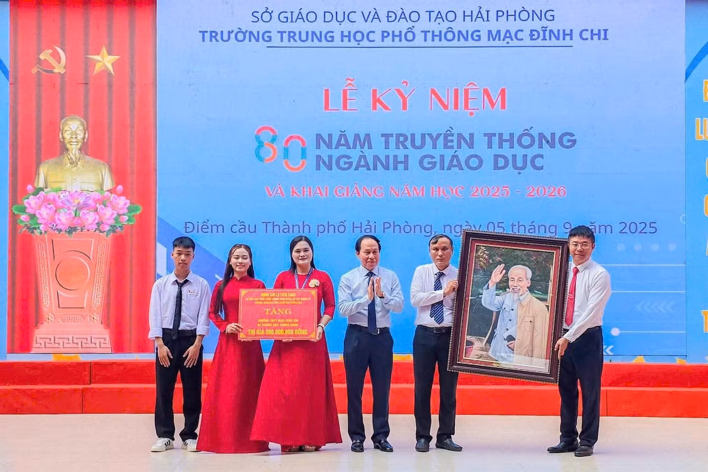 khai-giang-hp-2.jpg
