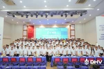 Trường ĐH Hùng Vương TPHCM khai giảng năm học mới, đánh dấu 30 năm thành lập và phát triển