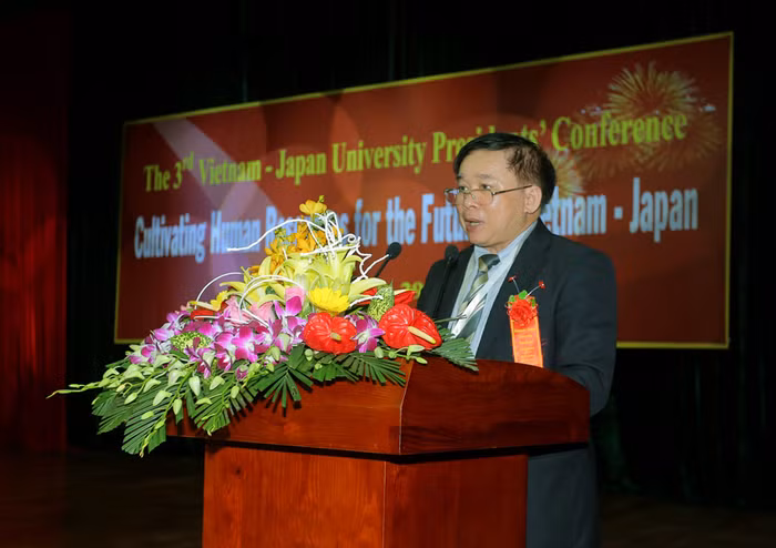 Thứ trưởng Bộ GD&amp;ĐT Bùi Văn Ga đánh giá cao sự hợp tác về giáo dục đại học giữa hai nước trong thời gian qua.