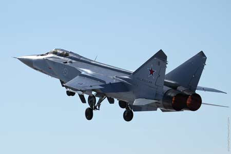 MiG-31, 1 trong 2 máy bay đạt tốc độ siêu âm toành hành trình trên thế giới. MiG-31, 1 trong 2 máy bay đạt tốc độ siêu âm toành hành trình trên thế giới.