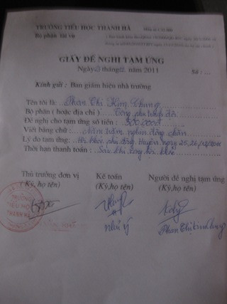 Nghỉ hưu nhưng vẫn đóng dấu, ký giấy tờ như ngày đương nhiệm ảnh 4 Nghỉ hưu nhưng vẫn đóng dấu, ký giấy tờ như ngày đương nhiệm ảnh 4