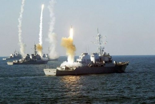 Hệ thống phòng thủ trên biển của Mỹ - tàu chiến Aegis phóng tên lửa đánh chặn SM-3 Hệ thống phòng thủ trên biển của Mỹ - tàu chiến Aegis phóng tên lửa đánh chặn SM-3