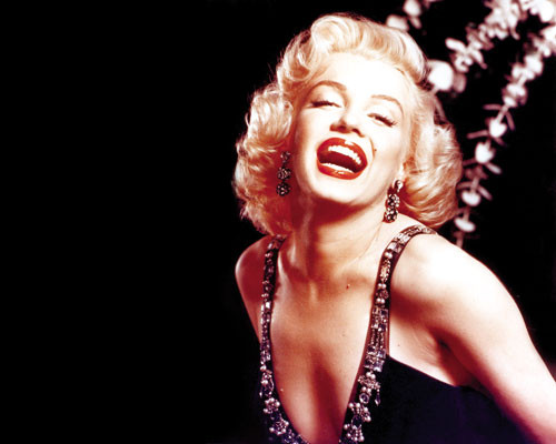 "Diễn viên huyền thoại Marilyn Monroe là điệp viên KGB" "Diễn viên huyền thoại Marilyn Monroe là điệp viên KGB"