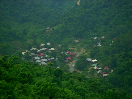 Bản làng nghèo của miền Tây xứ Nghệ vẫn còn đó những điểm nóng về ma tuý Bản làng nghèo của miền Tây xứ Nghệ vẫn còn đó những điểm nóng về ma tuý