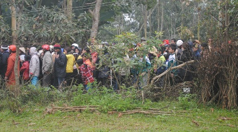 Khu vực đập Trống nơi phát hiện xác anh Lam bị bắn và chém nhiều nhát Khu vực đập Trống nơi phát hiện xác anh Lam bị bắn và chém nhiều nhát