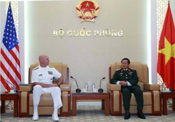 Ngày 18/3/2016, tại Trụ sở Bộ Quốc phòng, Đại tướng Đỗ Bá Tỵ, Tổng Tham mưu trưởng Quân đội nhân dân Việt Nam tiếp Đô đốc Scott Swift, Tư lệnh Hạm đội Thái Bình Dương Ngày 18/3/2016, tại Trụ sở Bộ Quốc phòng, Đại tướng Đỗ Bá Tỵ, Tổng Tham mưu trưởng Quân đội nhân dân Việt Nam tiếp Đô đốc Scott Swift, Tư lệnh Hạm đội Thái Bình Dương