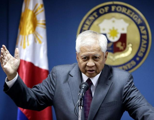 Ngoại trưởng Philippines Albert del Rosario Ngoại trưởng Philippines Albert del Rosario