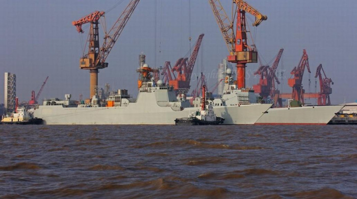 Tàu khu trục tên lửa mới Type 052D Trung Quốc