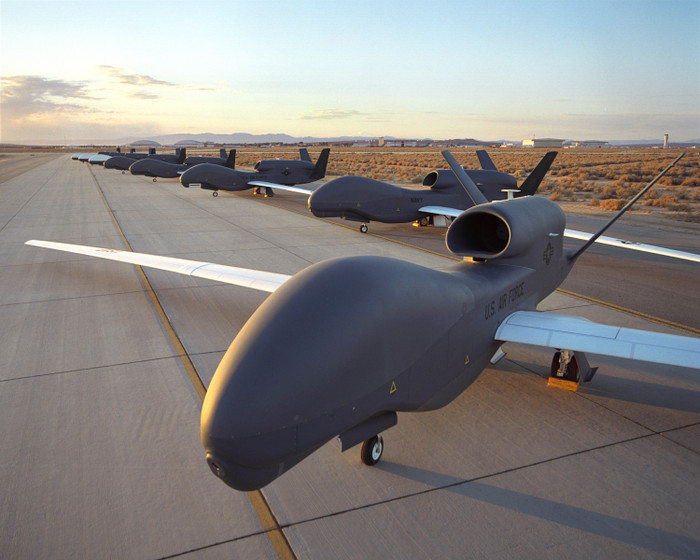 Máy bay do thám không người lái Global Hawk Máy bay do thám không người lái Global Hawk
