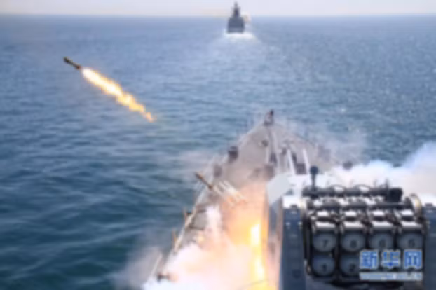 Cuộc tập trận trên biển Trung-Nga năm 2013 có khoa mục săn ngầm, đáng chú ý là có sự tham gia của tàu ngầm thông thường lớp Kilo của Nga, loại tàu ngầm mà Việt Nam đặt mua 6 chiếc, hiện 1 chiếc mang tên Hà Nội đã về Việt Nam. Trung Quốc đã biên chế hơn 10 chiếc loại này.