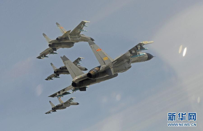 Máy bay chiến đấu J-11B của sư đoàn 1 không quân ở đông bắc Trung Quốc huấn luyện đối kháng.