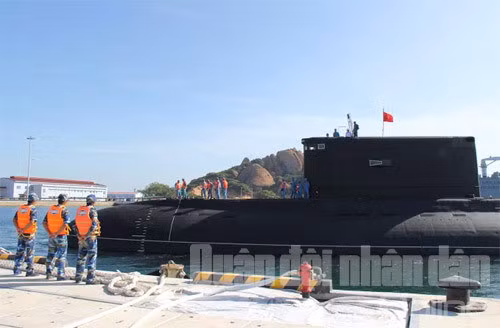 Có tin cho biết, Việt Nam trở thành nước nhập khẩu vũ khí lớn thứ ba của Nga Có tin cho biết, Việt Nam trở thành nước nhập khẩu vũ khí lớn thứ ba của Nga