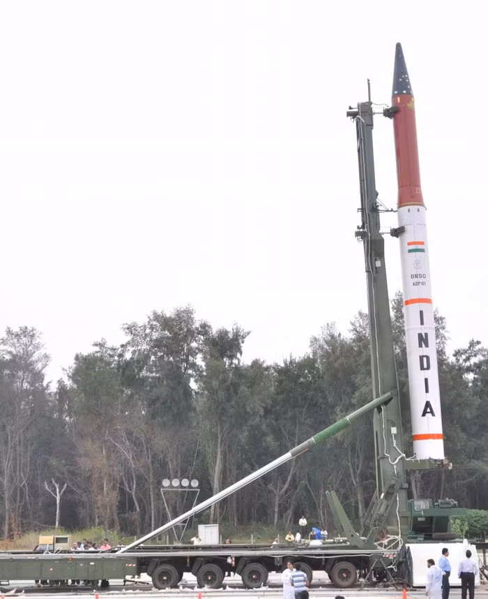 Tên lửa đạn đạo Agni-4 Ấn Độ