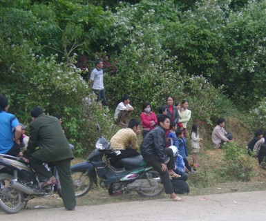 Những nghi ngờ của dư luận về sự tha hóa biến chất của một số cán bộ kiểm lâm có mặt trong vụ lật xe gỗ này cho đến nay là có cơ sở Những nghi ngờ của dư luận về sự tha hóa biến chất của một số cán bộ kiểm lâm có mặt trong vụ lật xe gỗ này cho đến nay là có cơ sở