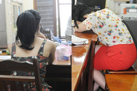 Từ năm 2009 đến nay, đường dây mại dâm của Kiên có khoảng 20 chân dài, trong đó có người mẫu ảnh, kiêm diễn viên nổi tiếng trong lĩnh vực hoạt động nghệ thuật tại TP. HCM. Mỗi lần môi giới như vậy, Kiên nhận được 20-30% số tiền của đại gia trả cho gái bán dâm. Phần lớn khách của Kiên là các đại gia kinh tế, xây dựng nên "tú ông" này luôn rất dư dả tiền bạc. Nhưng kết cục là ngày 24/5, Kiên đã bị công an bắt, đường dây bán dâm của Kiên bị sập. Ảnh: Gái bán dâm bị bắt, đưa về công an lấy khẩu cung.